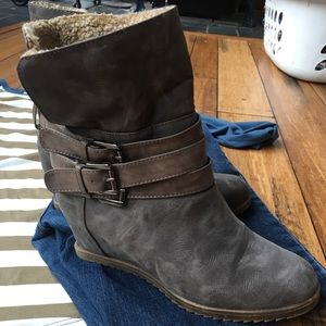 Alexis Leroy Brown fur lined bootie